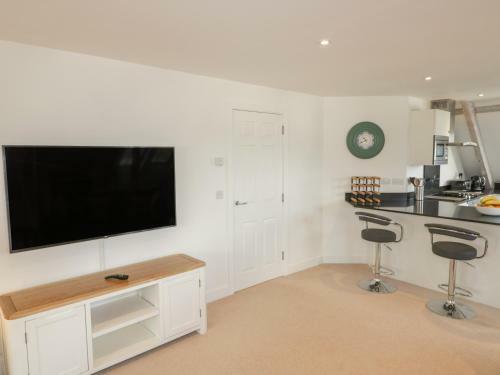 Apartment 4