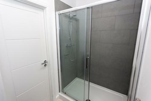 Fantastic 1 Bedroom Apartment In Bolton