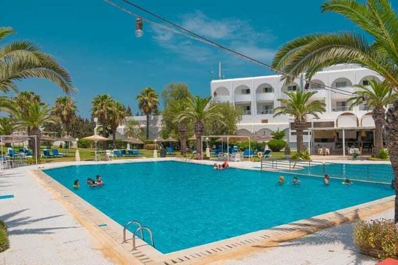 Hotel Golf Residence(.)