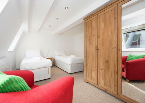 Trafalgar House Apartment Two