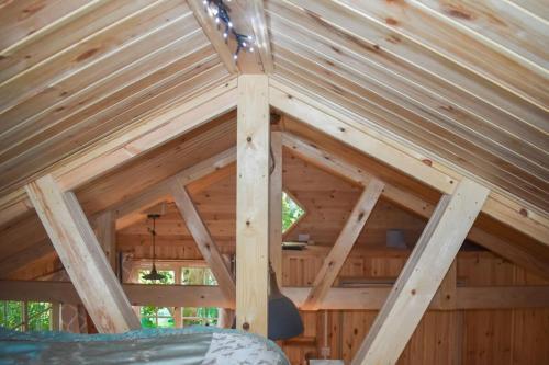 1bd Rustic Cabin The Perfect Weekend Hideaway!