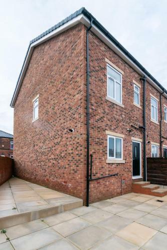 Fantastic Brand New Home