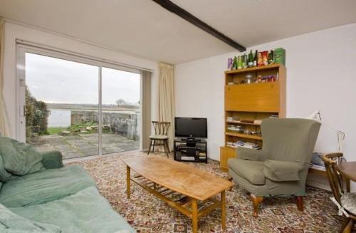 Stanpit Cottage With Scenic Views