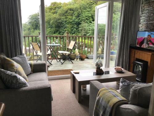 Stunning 2-bed Chalet In Caernarfon