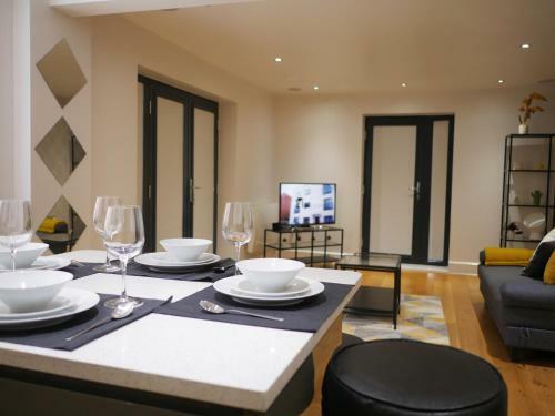 The Elm Serviced Apartments Camberley