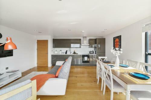 The Elm Serviced Apartments Camberley