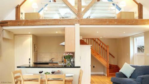 Great Higham Barn And Cottages
