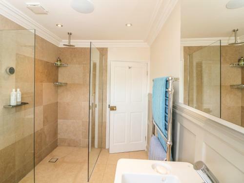 4 Maidens Row