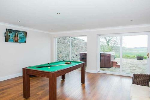 Balmeadowside Farmhouse Near Cupar Fife