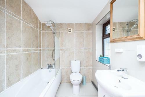 Dagenham / A13 4 Bedhouse For The Contractors