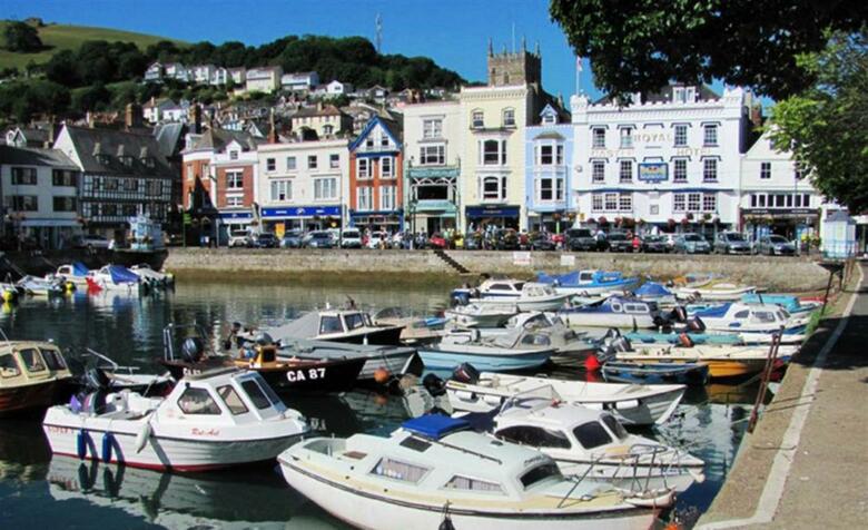 Sheena's Dartmouth Chalets