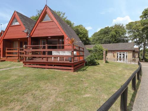 Sunshine Chalet (no 85)