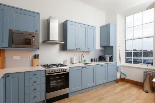 Traditional Luxury Apartment Sleeps 10