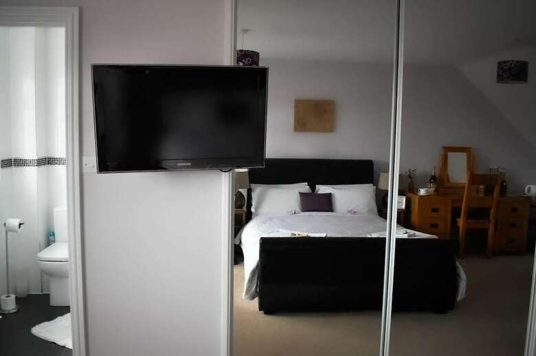 Tlc Exmouth Bed And Breakfast