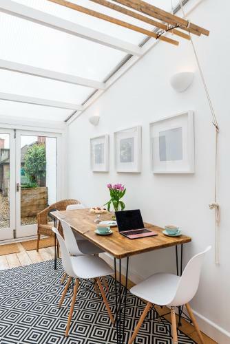 Nomi Homes - Exeter - Bookdirect - Central - Beach - Wifi