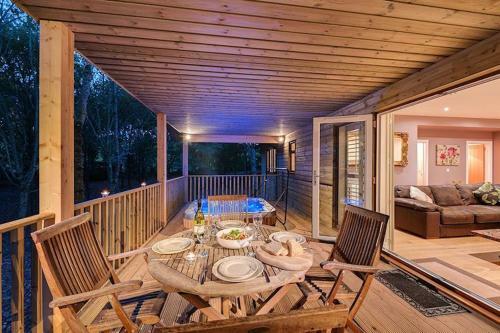 Willow Lodge, South View Lodges, Exeter