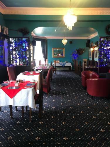 Carlton Hotel