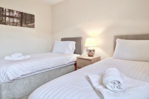 South Side Pleasance Apartment