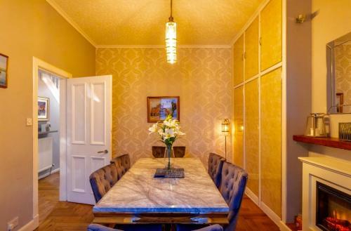 Warm And Welcoming Villa Perfect Home From Home