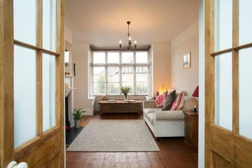Beautiful 3-bed House In Glastonbury- Sleeps 10