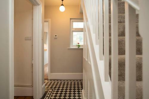 Beautiful 3-bed House In Glastonbury- Sleeps 10