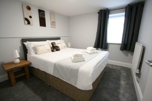 Brunswick Square Apartments By Roomsbooked
