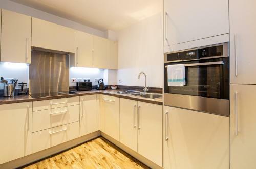 Next Level Apartments At Station View - Guildford Centre
