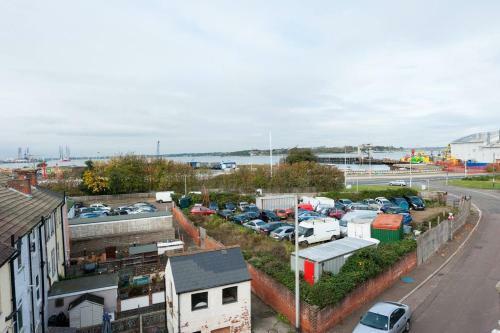 Lighthouse View 2 Bed Duplex Penthouse Apartment