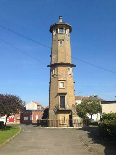 Lighthouse View 2 Bed Duplex Penthouse Apartment