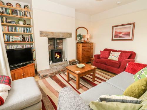 7 Bank Cottages, High Peak