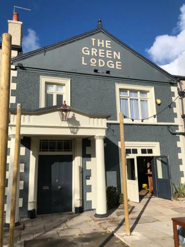 Hotel Green Lodge, Wirral By Marston's Inns