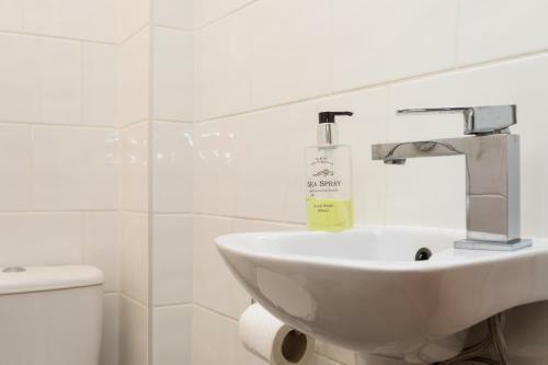 Ifield House Crawley/gatwick