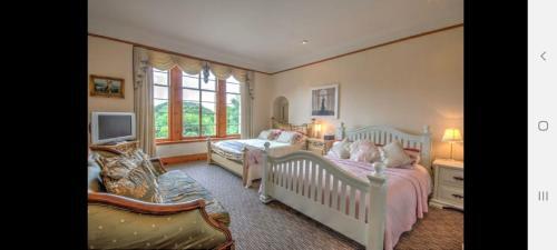 Stunning 5-bed House In Inverness
