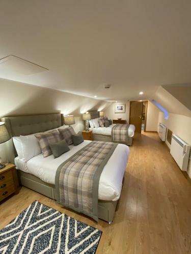 Waverley Inn Holiday Apartments