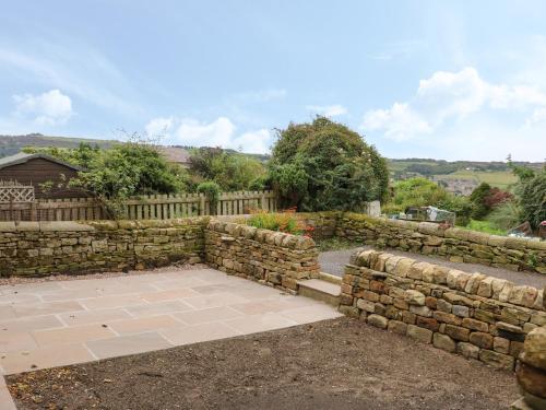 Hill Top Cottage