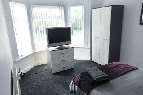 Apartamento Outstanding And Spacious Modern 4 Bedroom House