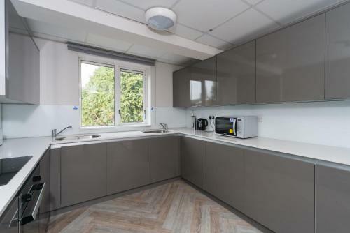 Apartamento Nice Ensuite Room - Good Area - Quick Links Central