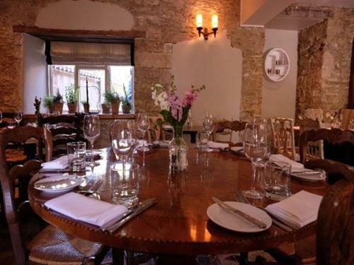 Posada The Plough Inn