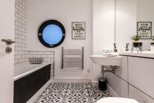 Apartamento Modern & Spacious 2 Bedroom Apt In Ropewalks Area