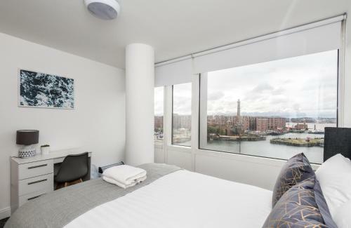 Scenic Dock View Apartment In Central Liverpool