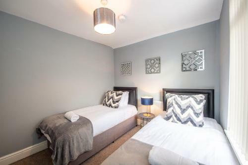 Apartamento Large Contractor & Worker House - Free Parking - By Comfyworkers