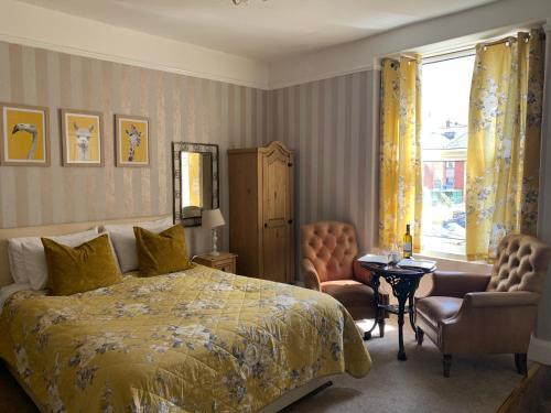 Llandudno Holiday House For 12
