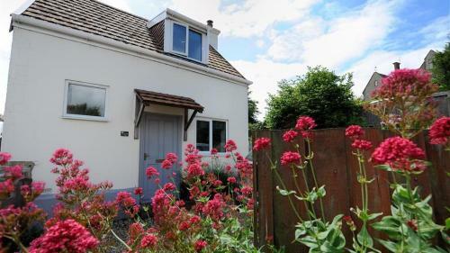 Coram Cottage