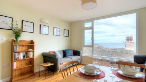 2 Beach Way House