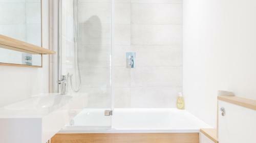 Apartamento Plum Guide - Mirror, Mirror