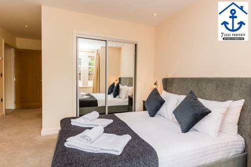 Luxury Apartment W Big Balcony Maidenhead