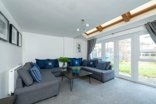 Guestready - Family Home In Salford