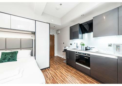 Modern Studios And Apartments, Manchester - Sk