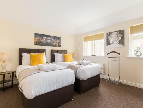 Stayford Apartments, Meriden - Near Nec