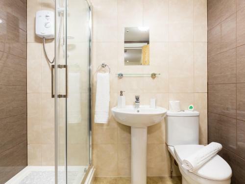 Stayford Apartments, Meriden - Near Nec